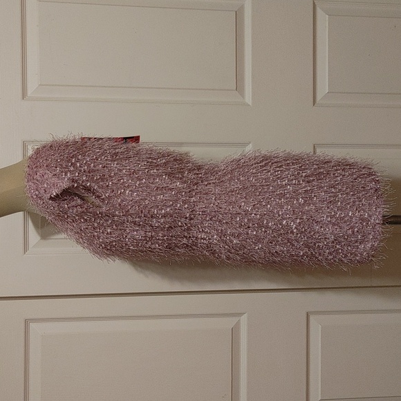 🛳️ Isle Top - Picture 6 of 16